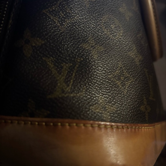 Louis vuitton Alma 💯 Authentic - Picture 8 of 8